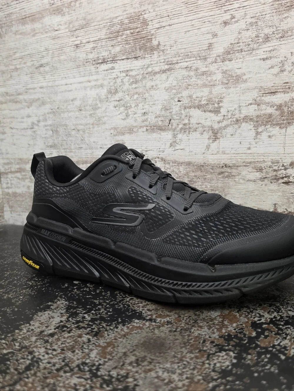Skechers Max Cushioning Premier 2.0 Vantage Running Shoes Sz 10 Used 220840 BKCC